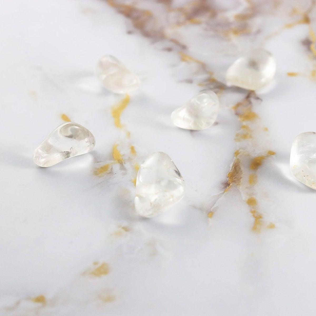 Pierre roulée de quartz clair